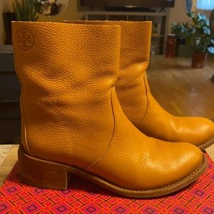 Come haan suede boots